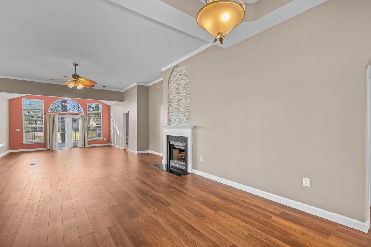 3492 Arrowhead Blvd. Photo 4