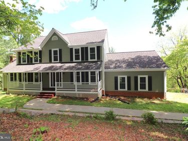 6885 WALNUT HEIGHTS DRIVE, WARRENTON, VA 20186