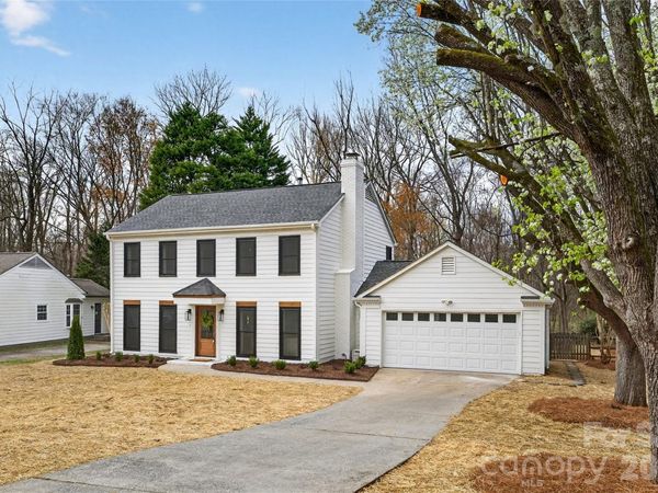 2425 Bergen Court, Charlotte, NC 28210