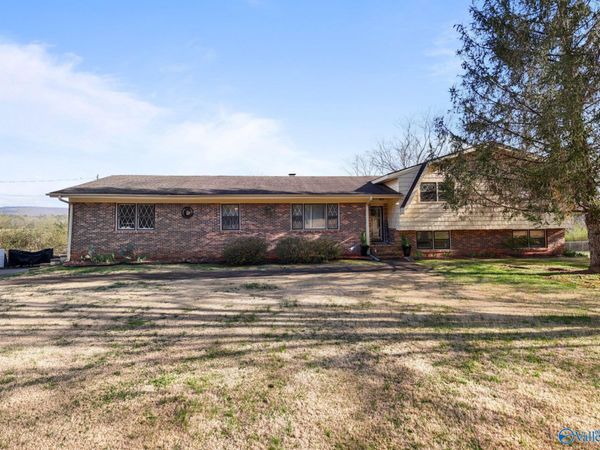 1166 County Road 36, Hollywood, AL 35752