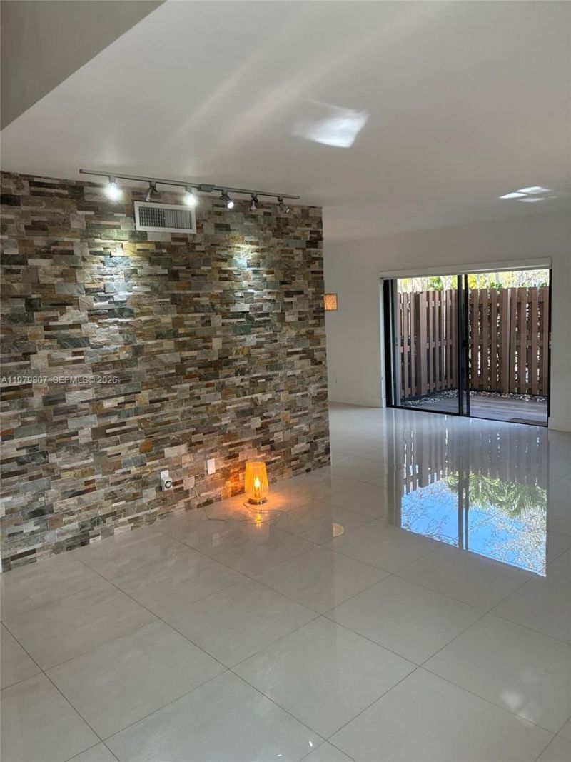 11543 SW 109th Rd , Unit 24B, Miami, FL 33176 Photo