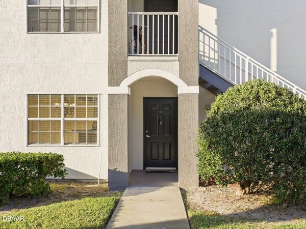 13839 Fairway Island Drive, Unit 111, Orlando, FL 32837