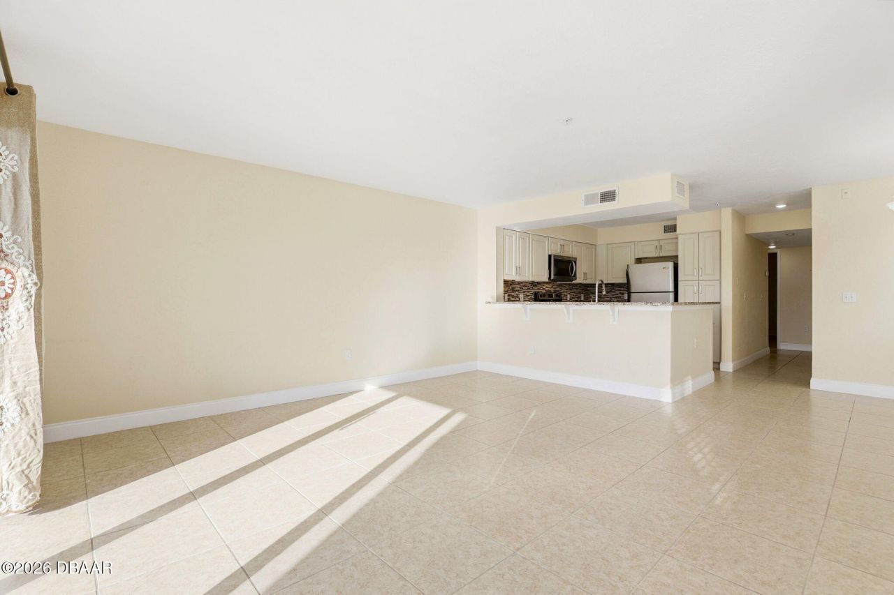 13839 Fairway Island Drive, Unit 111, Orlando, FL 32837 Photo
