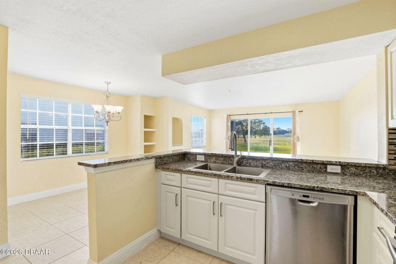 13839 Fairway Island Drive, Unit 111, Orlando, FL 32837 Photo