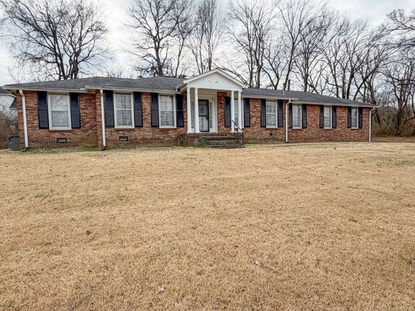 9021 Meadowlawn Dr , Brentwood, TN 37027