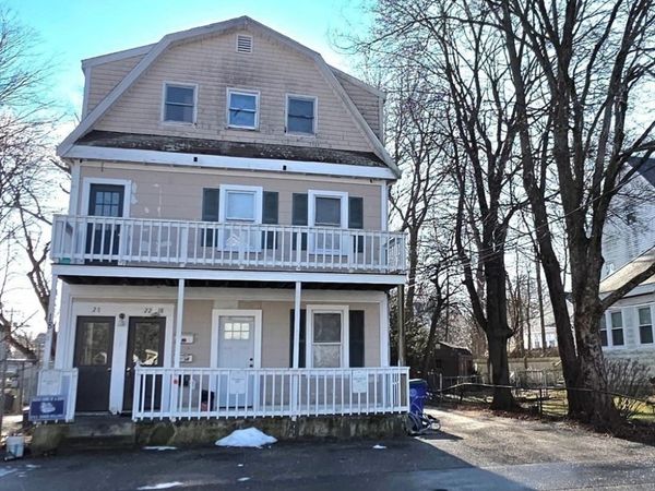 18 Linden St, Unit 18, Rockland, MA 02370