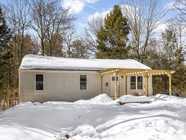 17 Gray Rd, Templeton, MA 01468