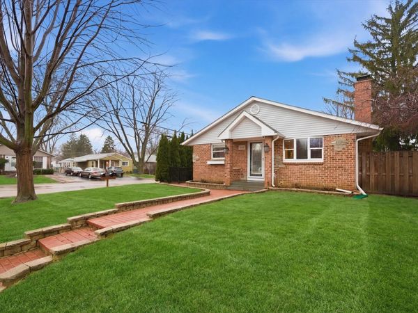 522 Lilac Court , Round Lake Beach, IL 60073