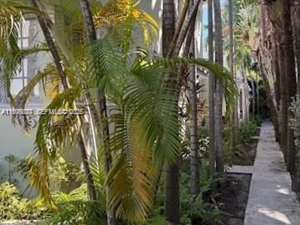 1561 Lenox Ave , Unit 11, Miami Beach, FL 33139