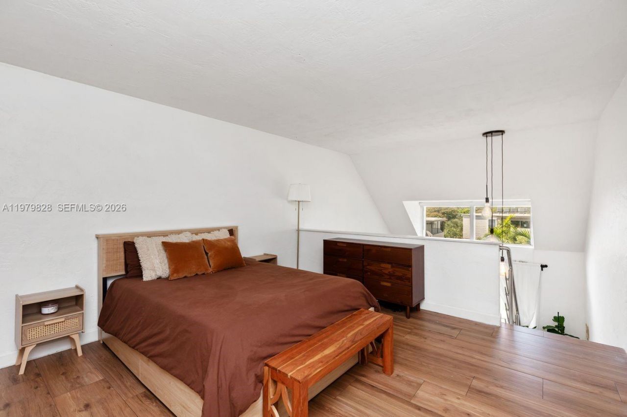 6884 N Kendall Dr, Unit C401, Pinecrest, FL 33156 Photo