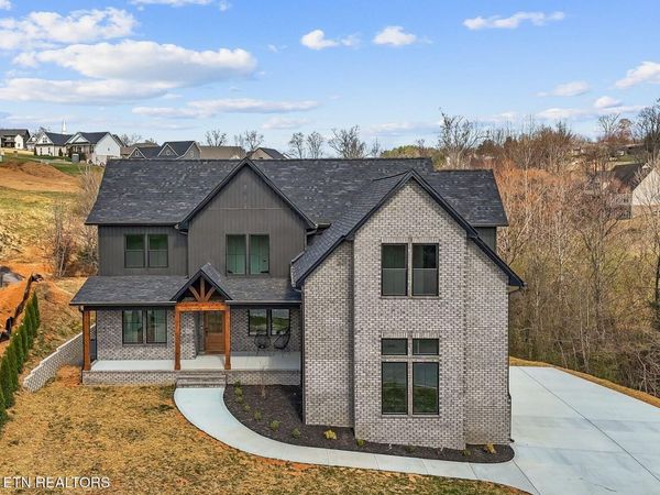 4427 Christine Lynnae St, Knoxville, TN 37938