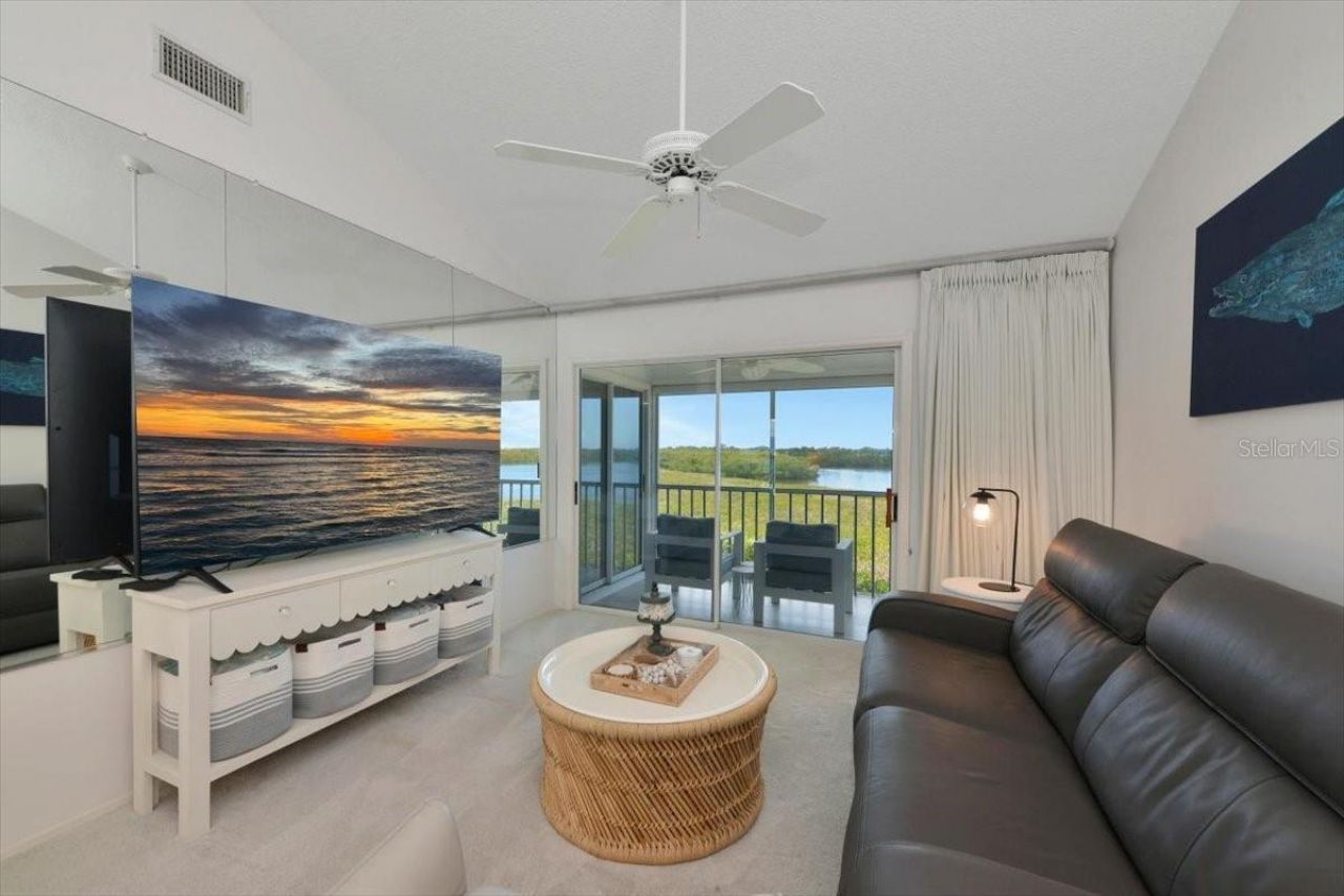 946 Sandpiper Circle , Unit 946, Bradenton, FL 34209 Photo