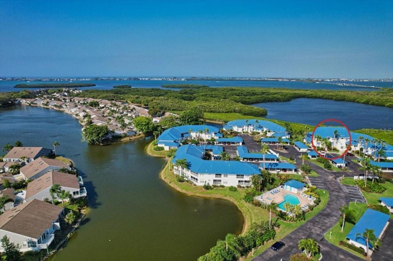 946 Sandpiper Circle , Unit 946, Bradenton, FL 34209 Photo