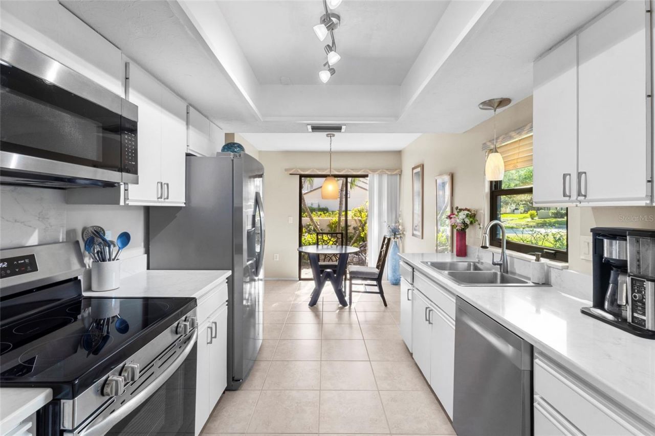 4611 Hidden View Place , Unit 25, Sarasota, FL 34235 Photo