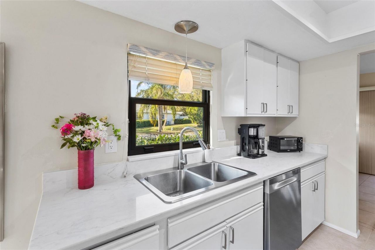 4611 Hidden View Place , Unit 25, Sarasota, FL 34235 Photo