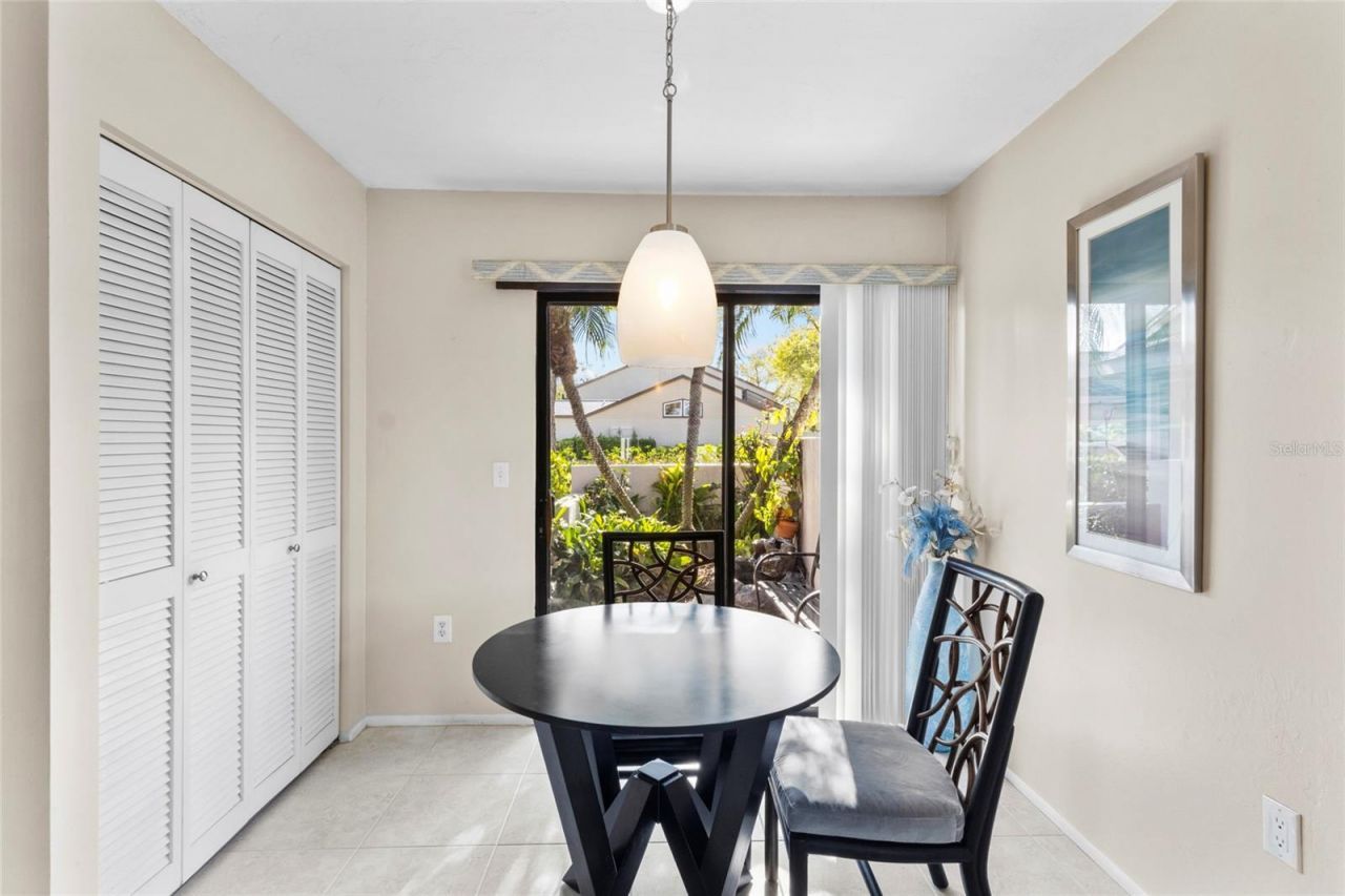 4611 Hidden View Place , Unit 25, Sarasota, FL 34235 Photo