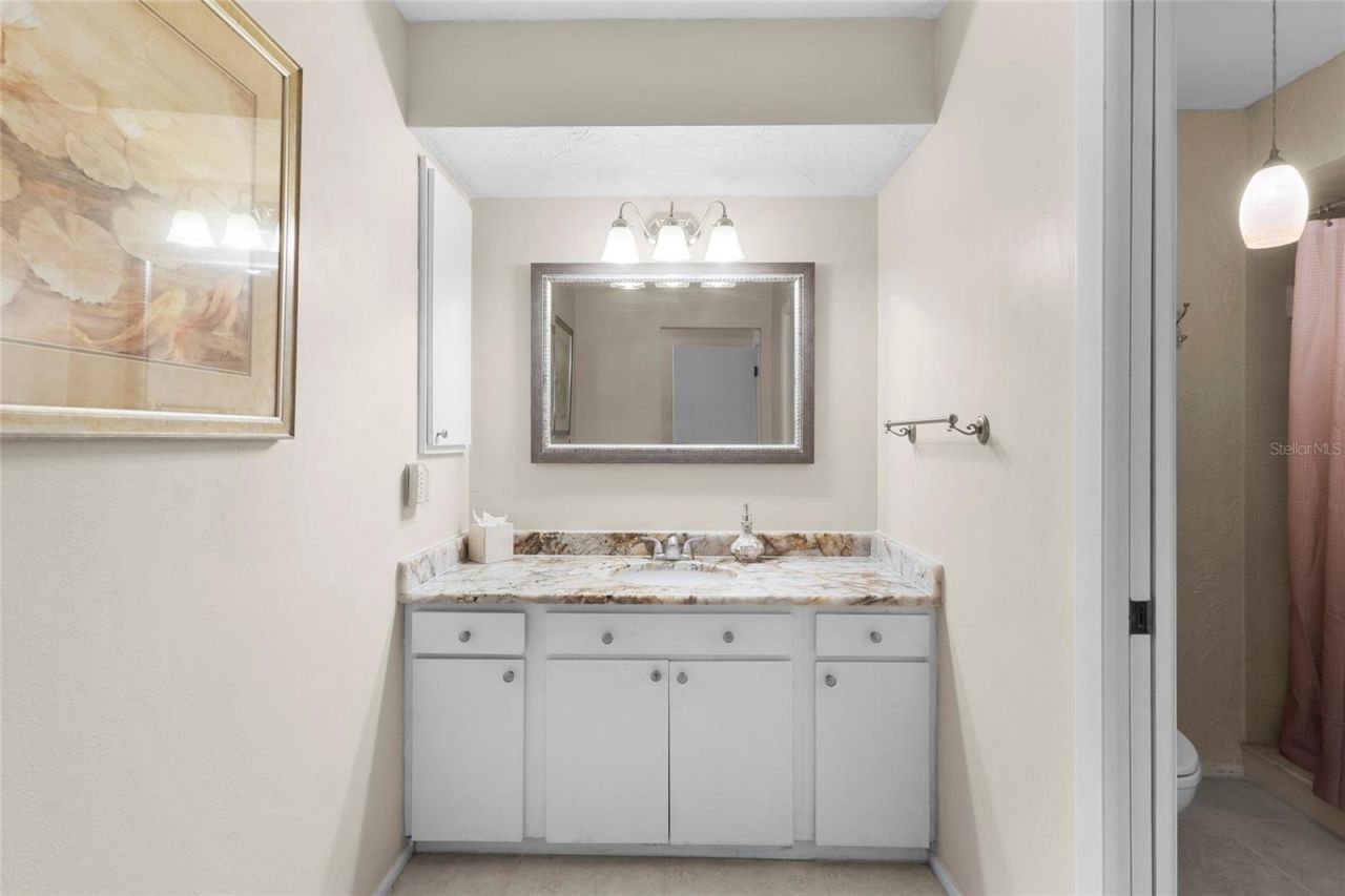 4611 Hidden View Place , Unit 25, Sarasota, FL 34235 Photo