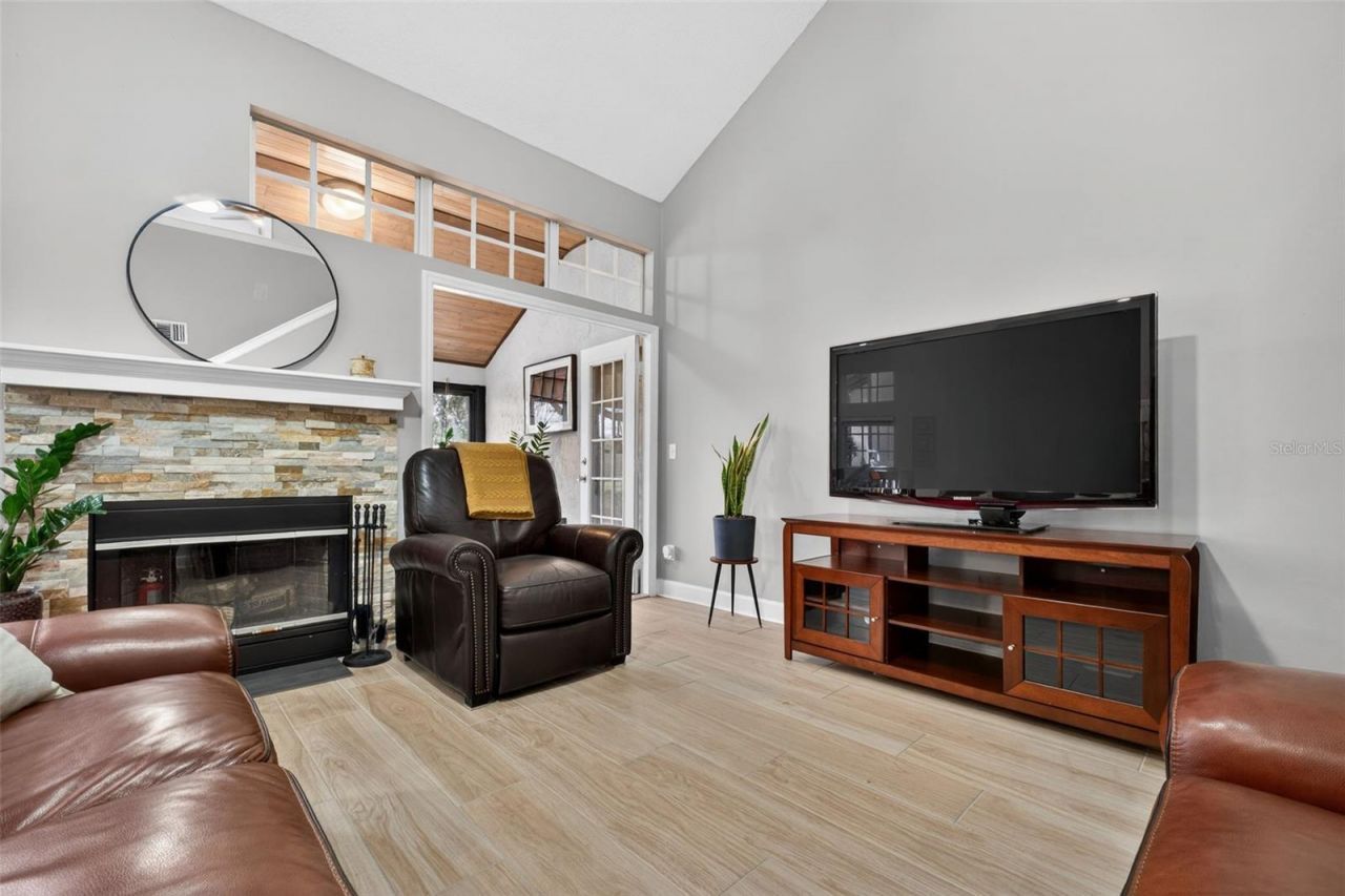 1432 Farrindon Circle , Lake Mary, FL 32746 Photo