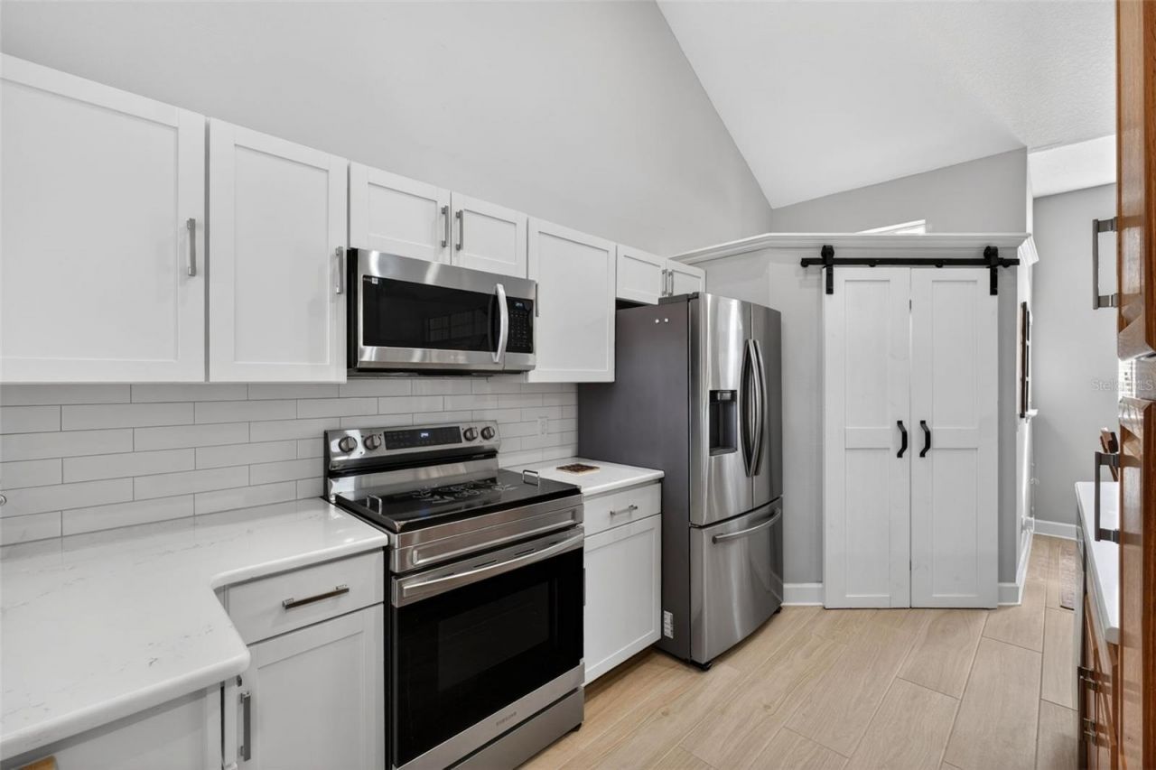 1432 Farrindon Circle , Lake Mary, FL 32746 Photo