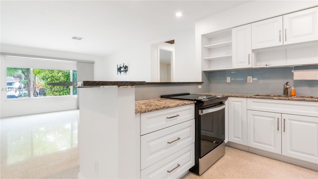 4512 Seagrape Dr, Lauderdale by the Sea, FL 33308 Photo