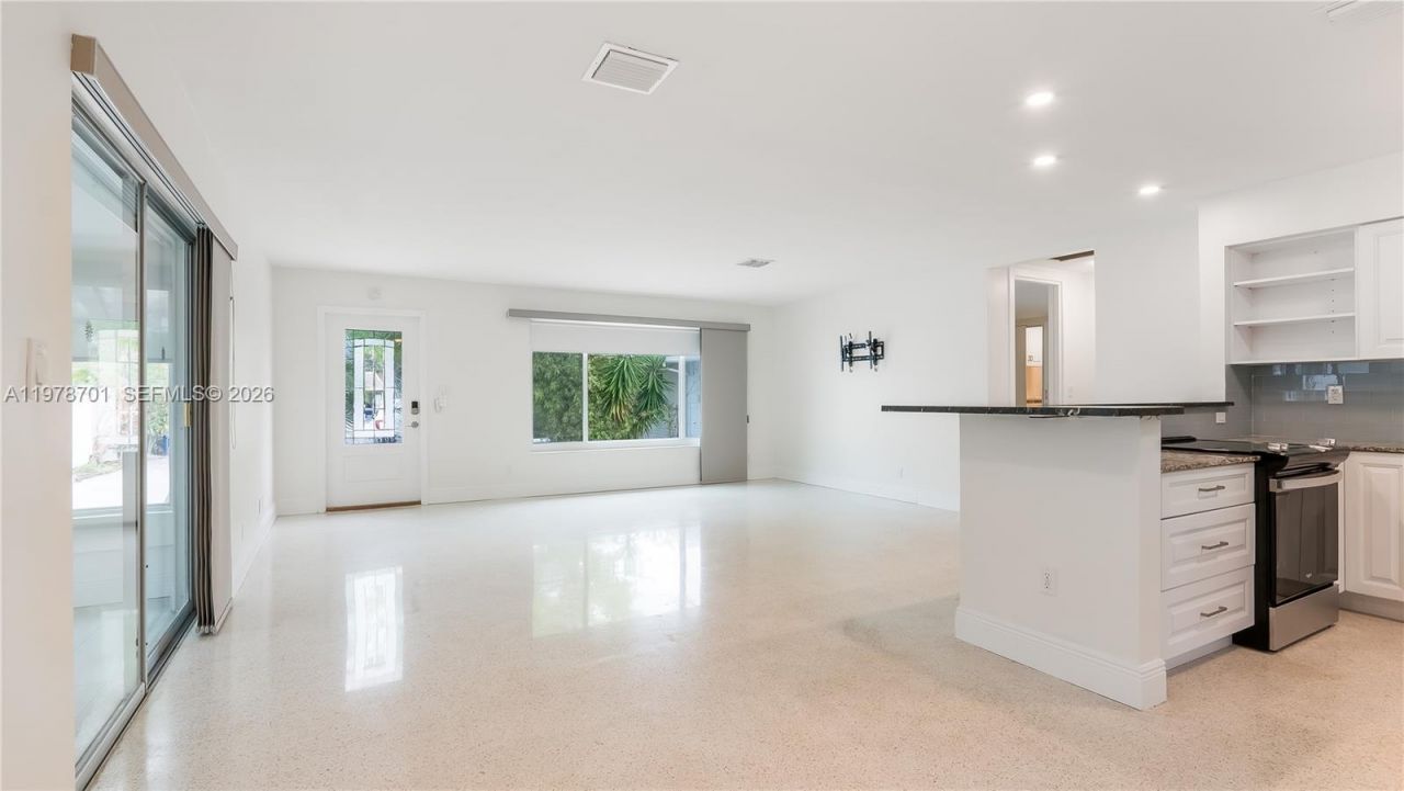 4512 Seagrape Dr, Lauderdale by the Sea, FL 33308 Photo