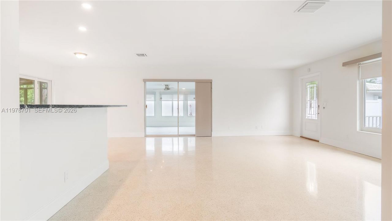 4512 Seagrape Dr, Lauderdale by the Sea, FL 33308 Photo