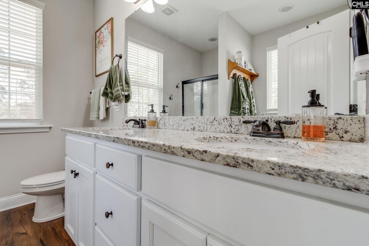 76 Driftwood Avenue Photo 11