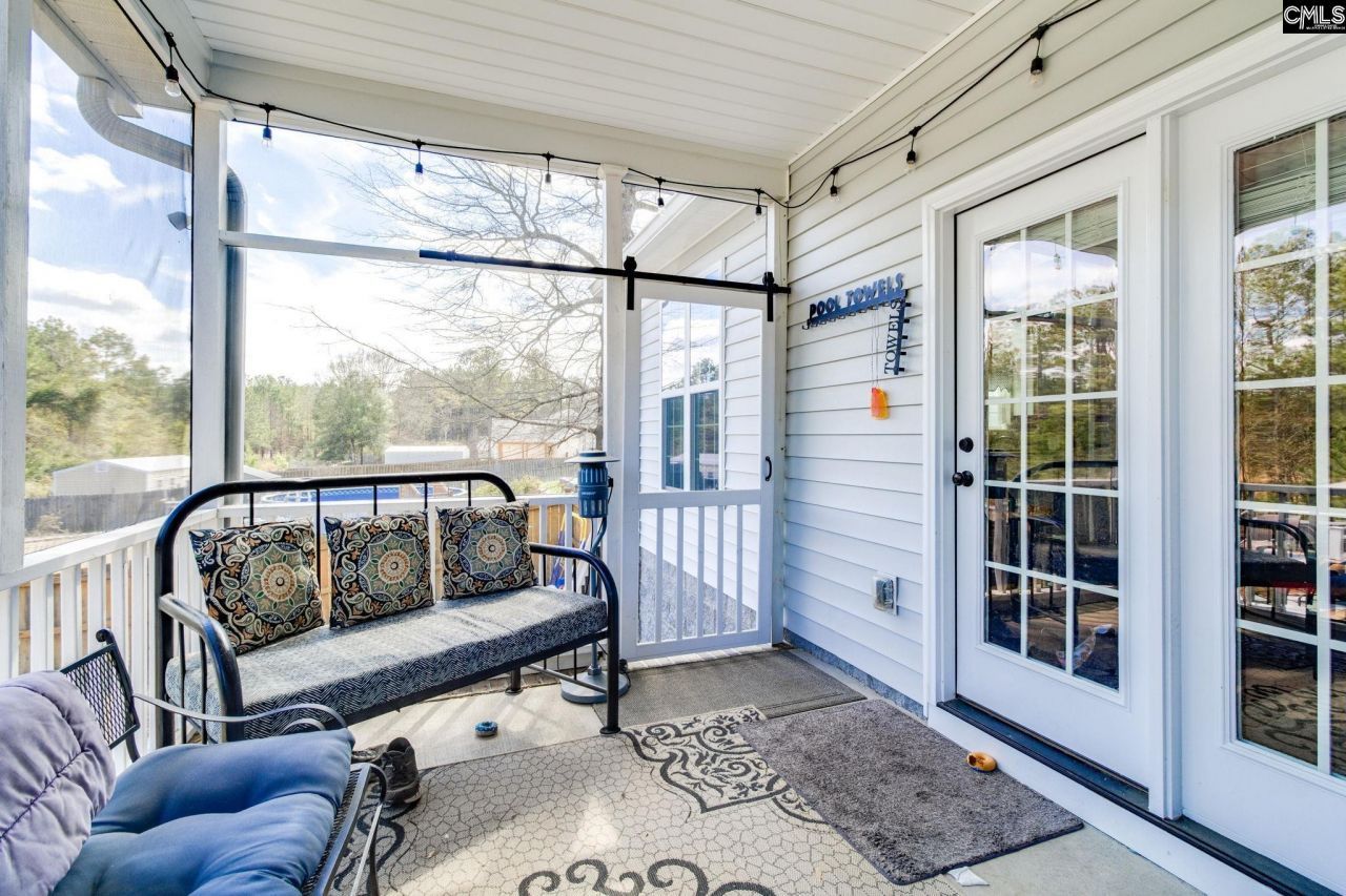 76 Driftwood Avenue Photo 17