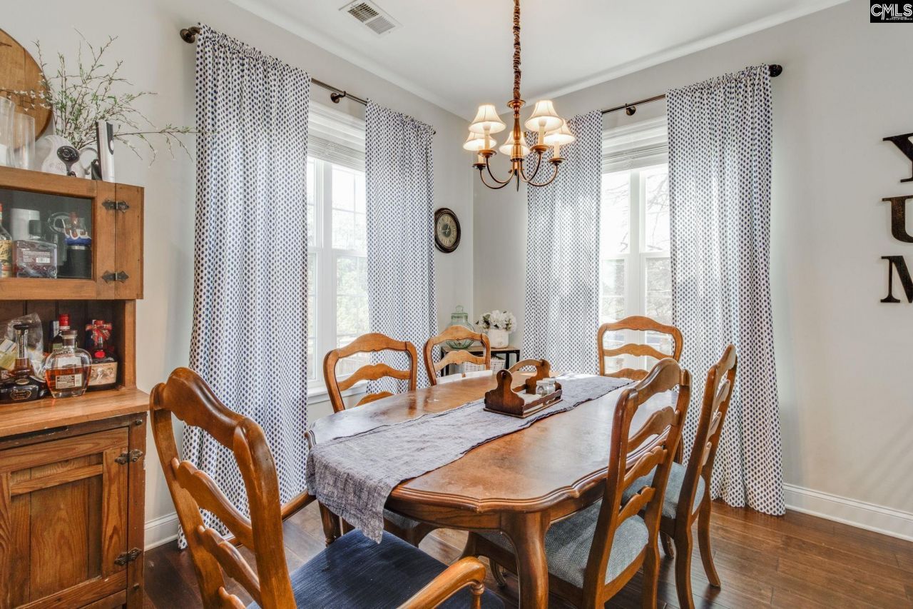 76 Driftwood Avenue Photo 9