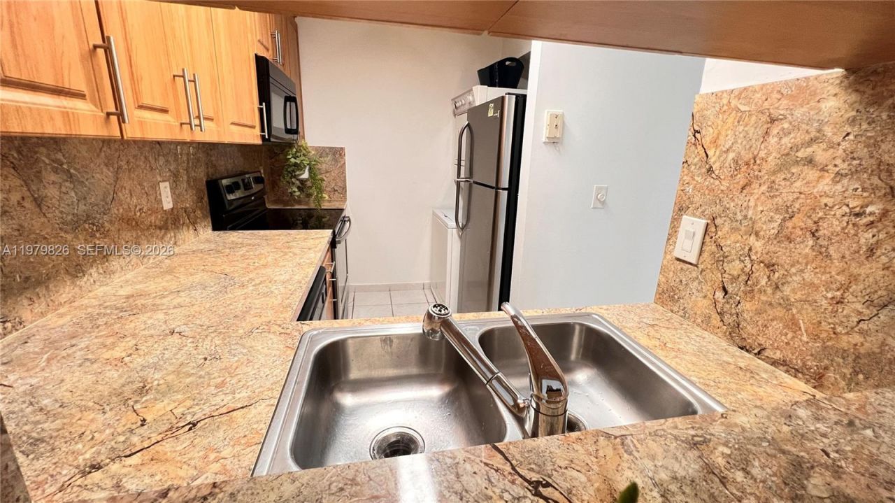 809 Twin Lakes Dr, Unit 32-A, Coral Springs, FL 33071 Photo