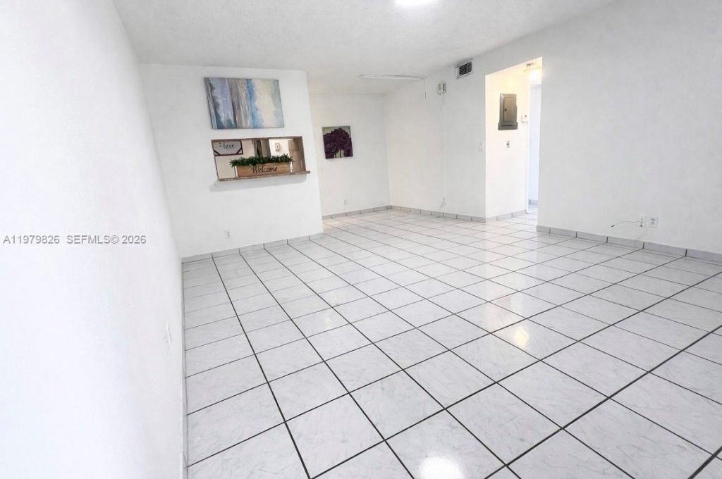 809 Twin Lakes Dr, Unit 32-A, Coral Springs, FL 33071 Photo