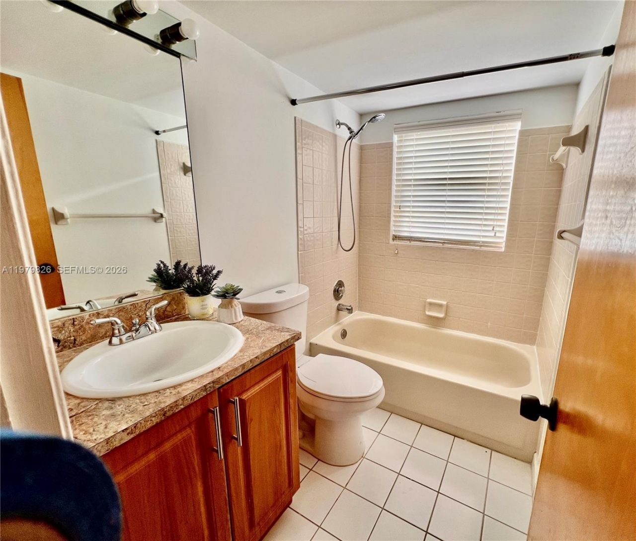 809 Twin Lakes Dr , Unit 32-A, Coral Springs, FL 33071 Photo