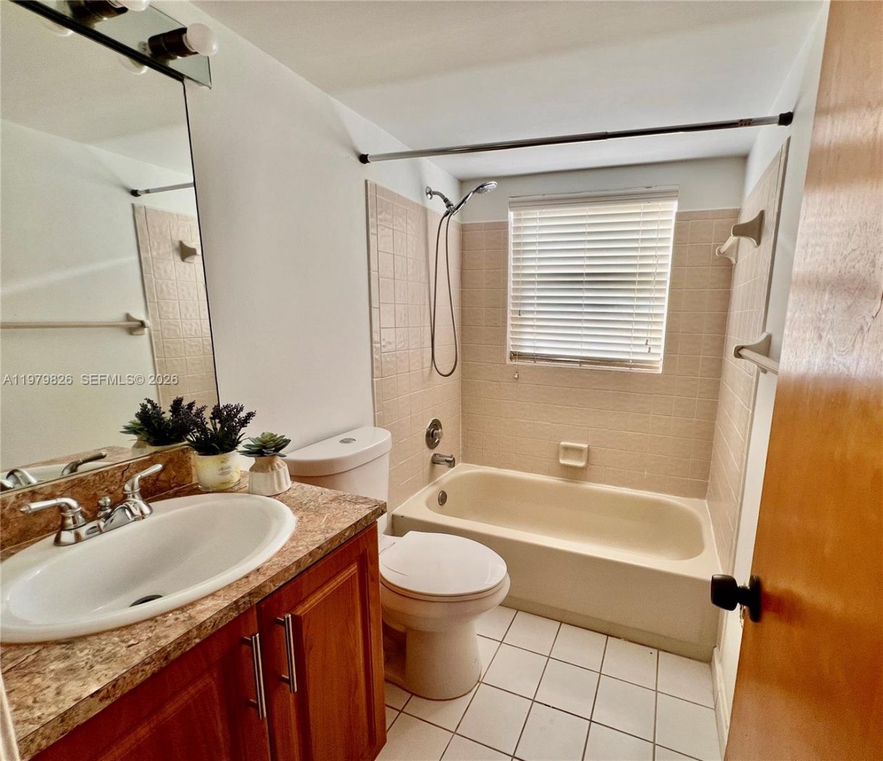 809 Twin Lakes Dr, Unit 32-A, Coral Springs, FL 33071 Photo