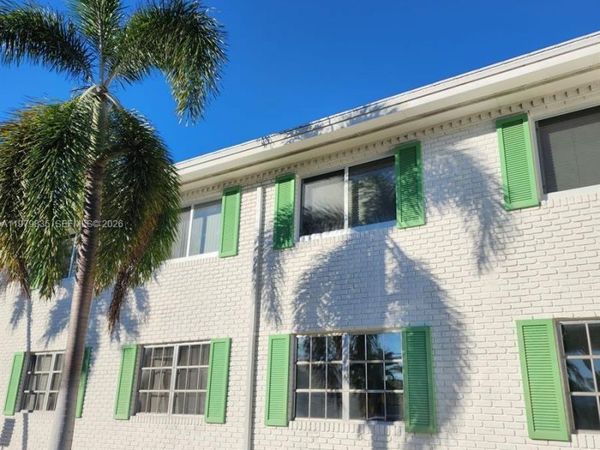 1851 NE 62nd St, Unit 610, Fort Lauderdale, FL 33308