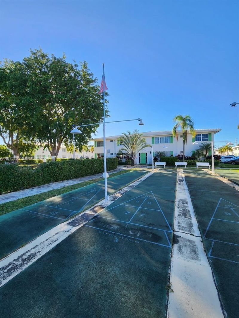 1851 NE 62nd St, Unit 610, Fort Lauderdale, FL 33308 Photo