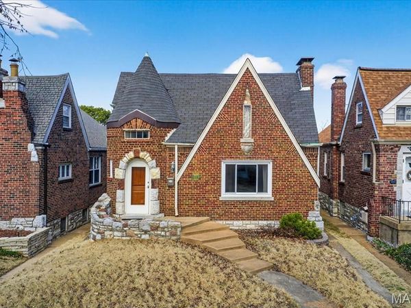 5241 Lindenwood Avenue, St Louis, MO 63109