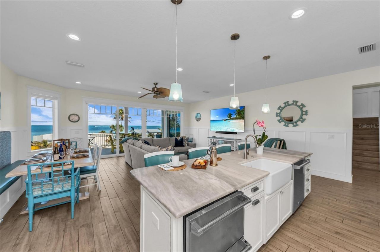 303 S Bay Boulevard , Anna Maria, FL 34216 Photo