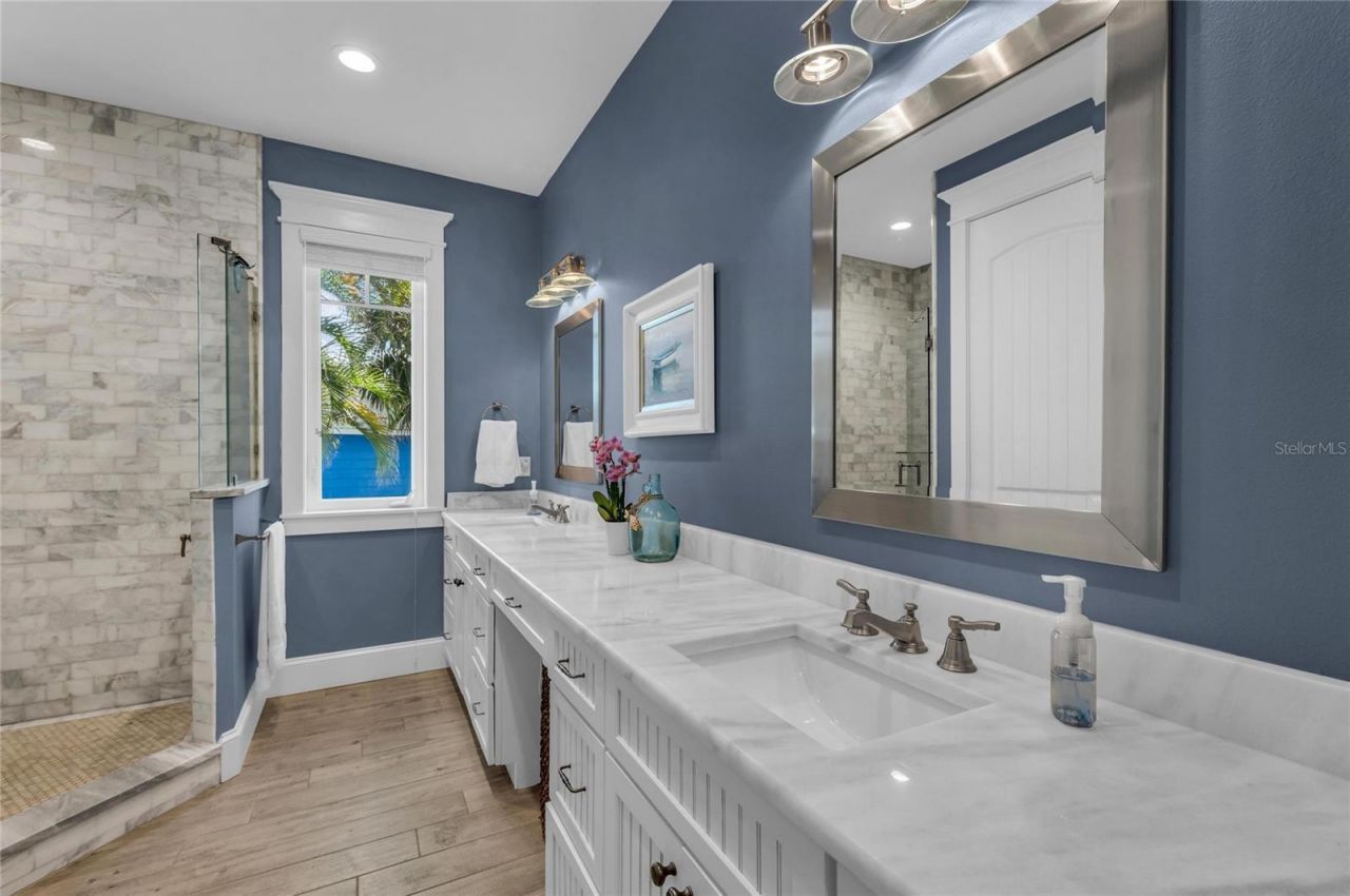 303 S Bay Boulevard , Anna Maria, FL 34216 Photo