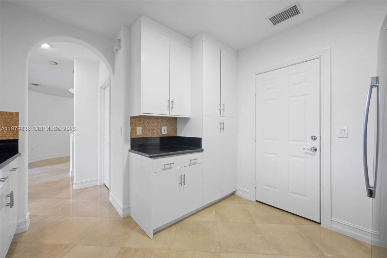 21009 NE 31st Ave, Aventura, FL 33180 Photo