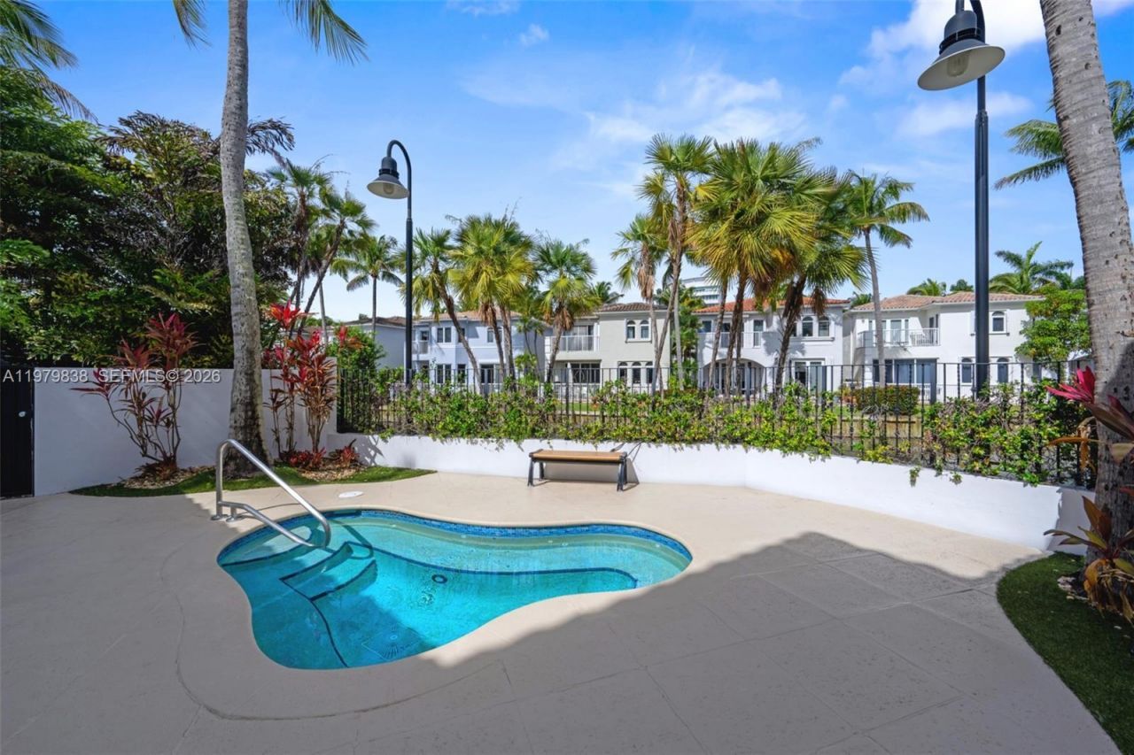 21009 NE 31st Ave, Aventura, FL 33180 Photo