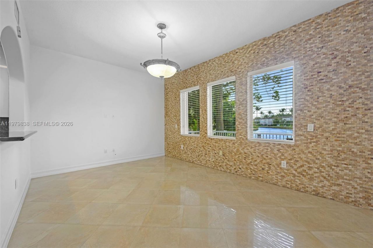 21009 NE 31st Ave, Aventura, FL 33180 Photo