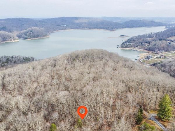Meandering Circle, Maynardville, TN 37807