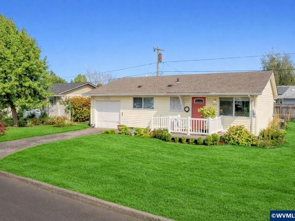 1315 Rainier Rd, Woodburn, OR 97071