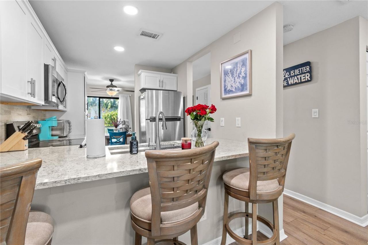 1752 Stickney Point Road , Unit 102, Sarasota, FL 34231 Photo