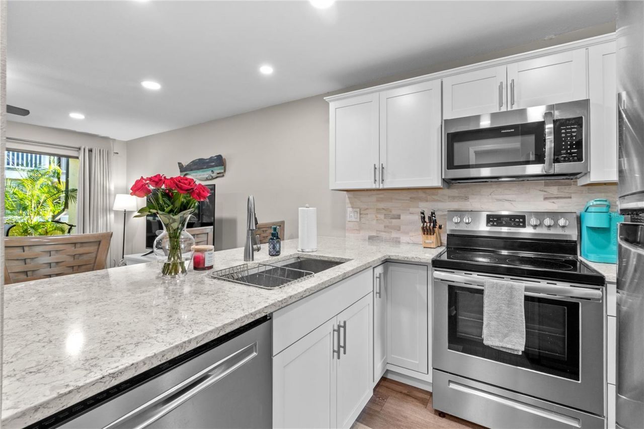 1752 Stickney Point Road , Unit 102, Sarasota, FL 34231 Photo