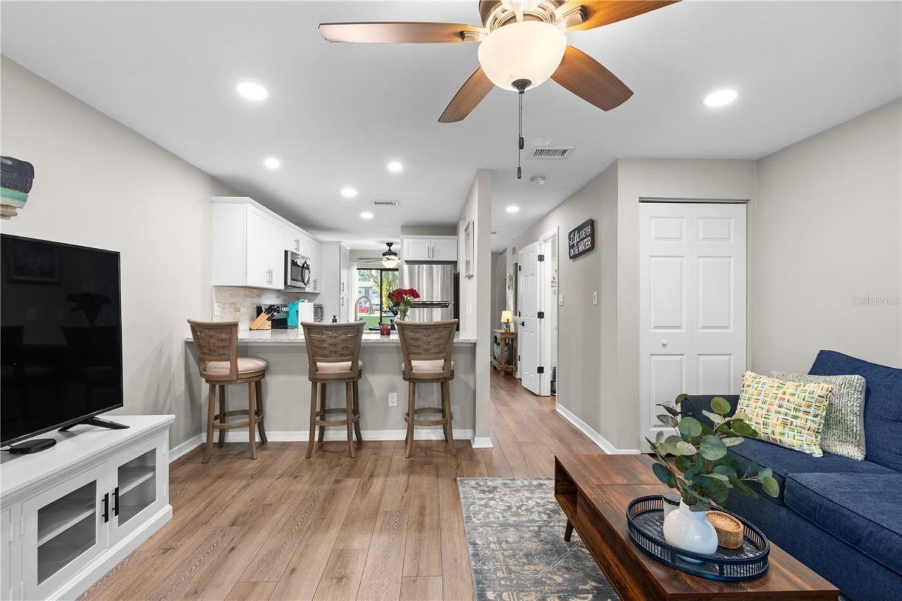 1752 Stickney Point Road , Unit 102, Sarasota, FL 34231 Photo