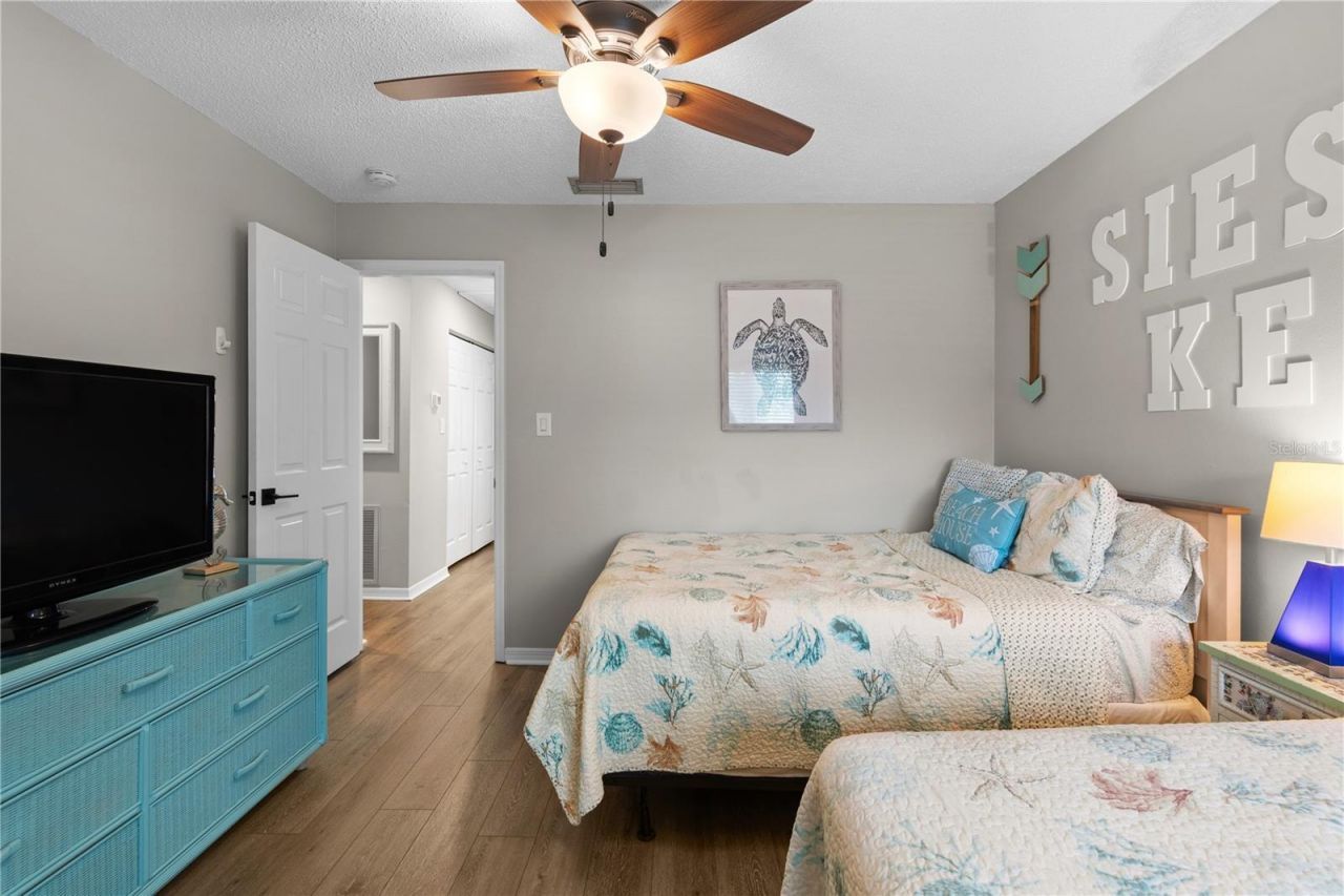 1752 Stickney Point Road , Unit 102, Sarasota, FL 34231 Photo