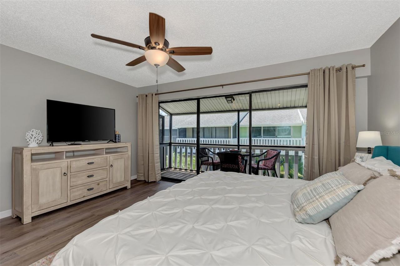 1752 Stickney Point Road , Unit 102, Sarasota, FL 34231 Photo