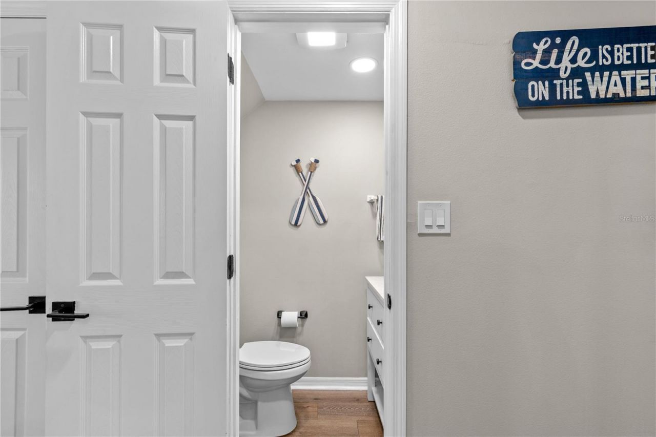 1752 Stickney Point Road , Unit 102, Sarasota, FL 34231 Photo