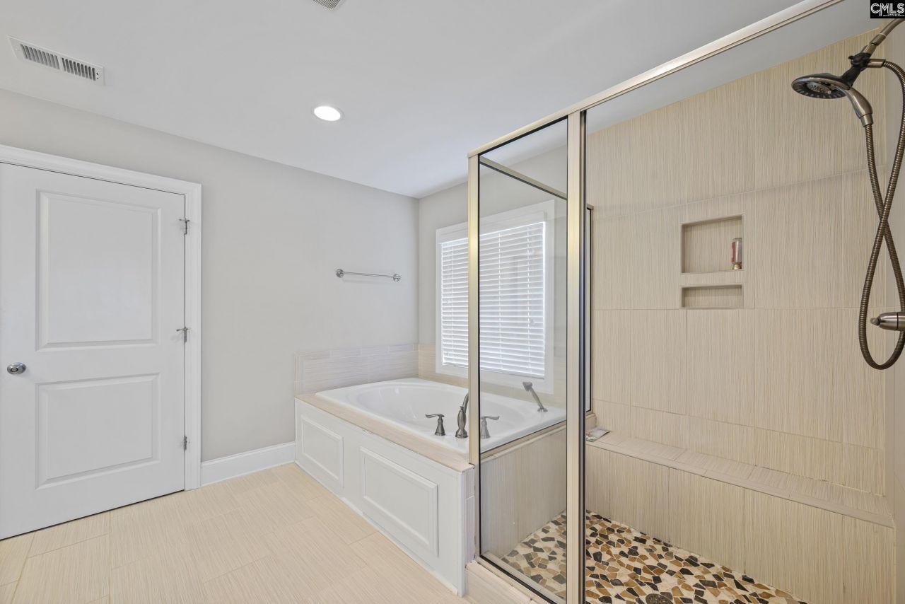 577 New Cutt Lane Photo 16